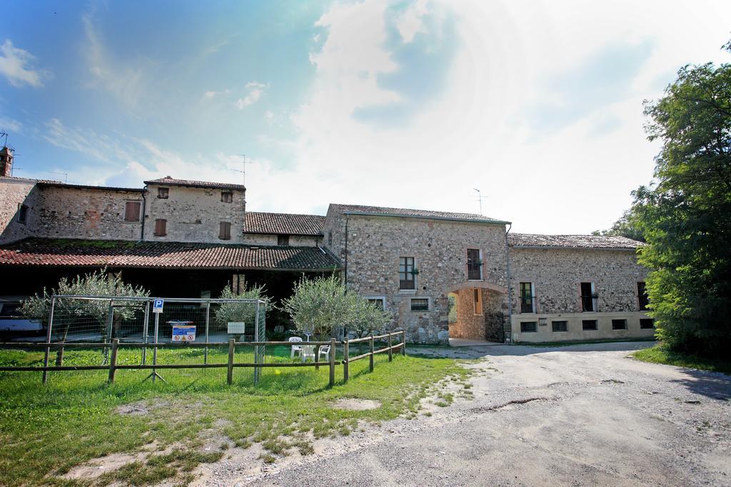 Agriturismo Licensì Del Bresà Monzambano Quarto foto