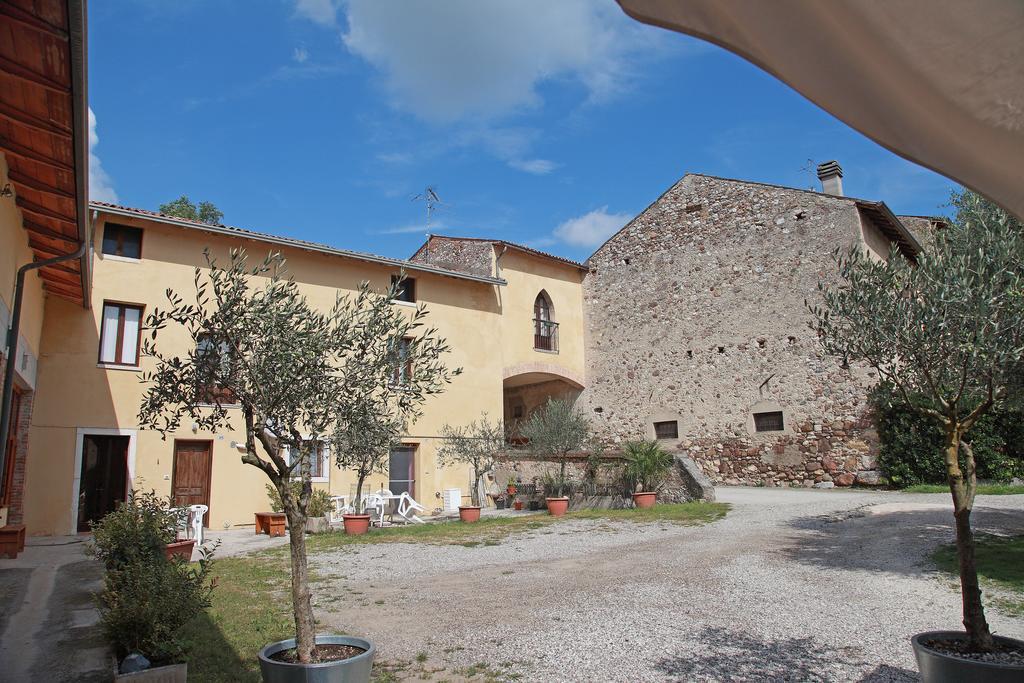 Agriturismo Licensì Del Bresà Monzambano Quarto foto