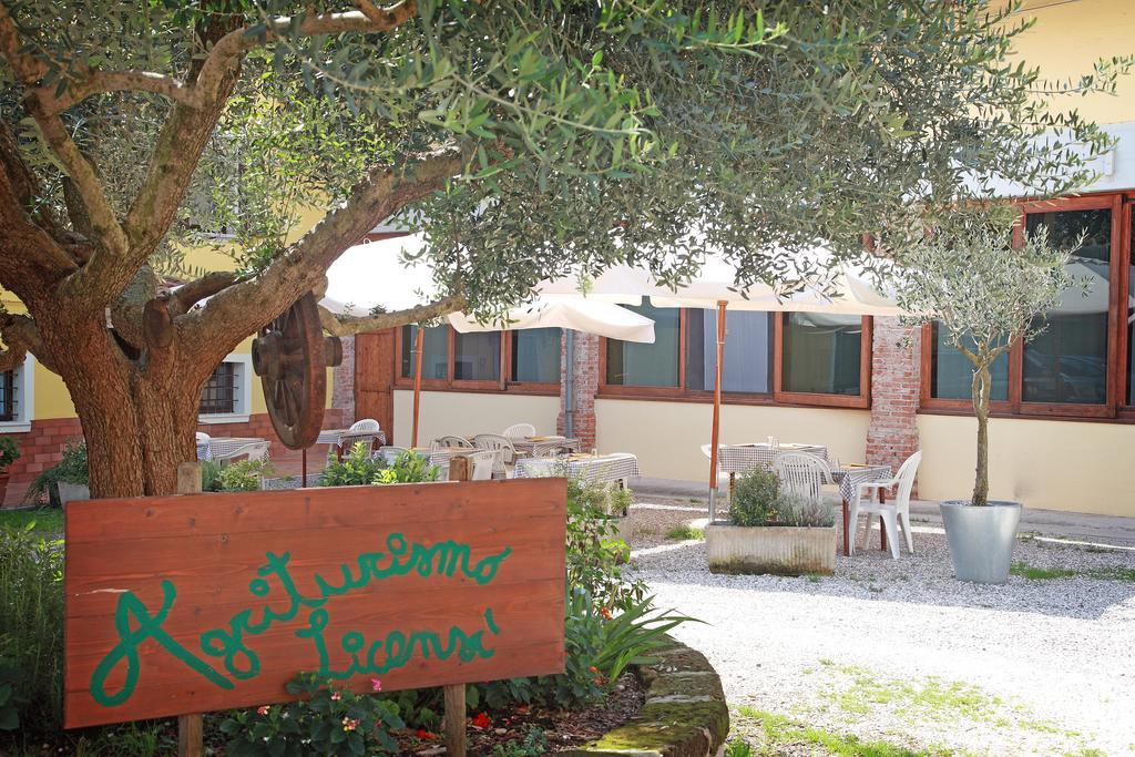 Agriturismo Licensì Del Bresà Monzambano Quarto foto