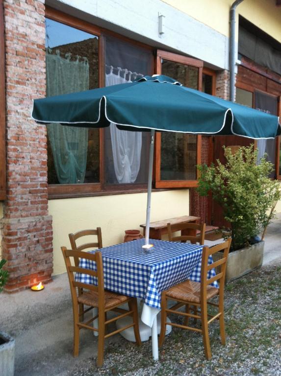 Agriturismo Licensì Del Bresà Monzambano Quarto foto