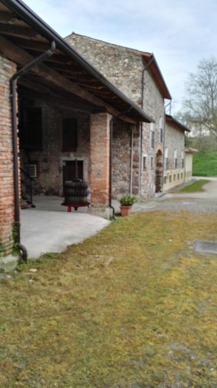 Agriturismo Licensì Del Bresà Monzambano Exterior foto