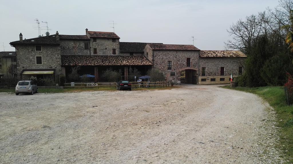 Agriturismo Licensì Del Bresà Monzambano Exterior foto